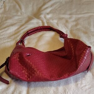 Elegant Red Woven Women's Bag